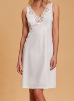 Sottoveste classica spalla larga scollo a V disegno in pizzo da donna Andra 84